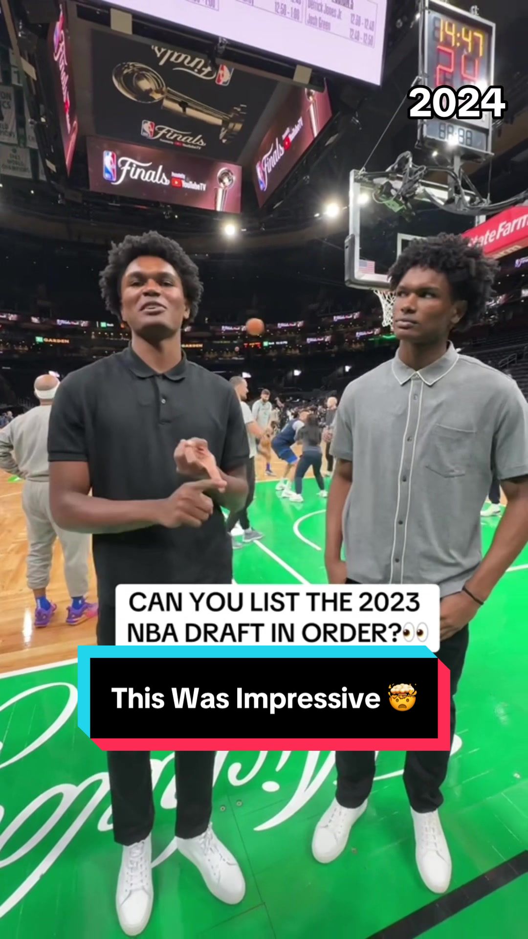 Throwback to this impressive moment by the Thompson Twins 🤯 