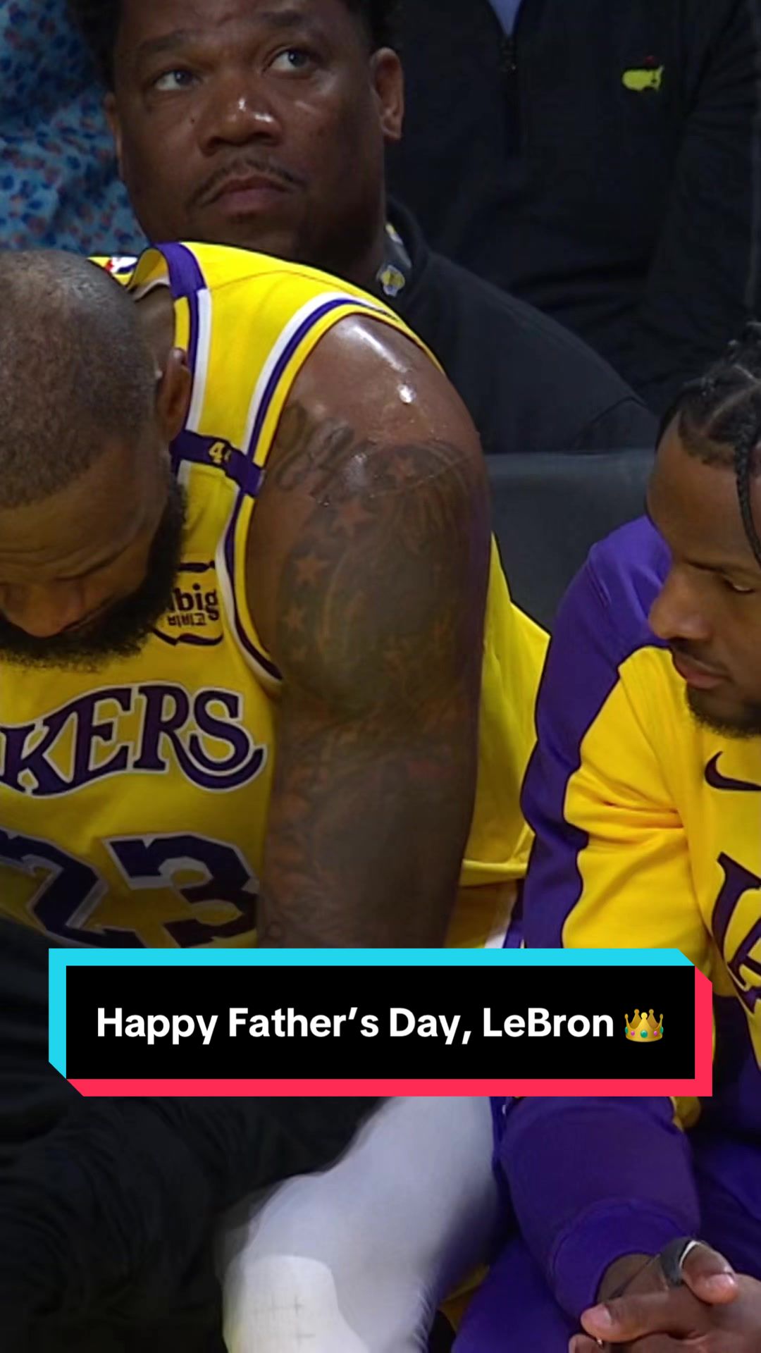 The pep talk before they both went in 🥹 Happy Father’s Day to the 👑 
