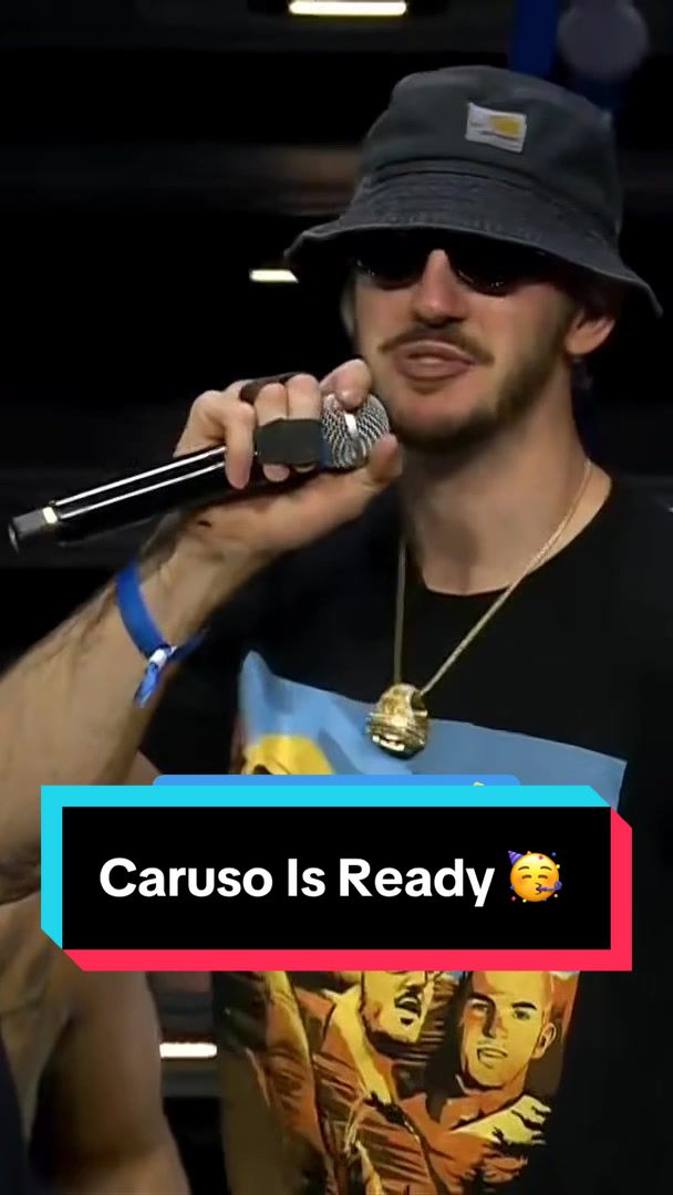 “I’m so excited, I can’t wait to get on that bus” - Alex Caruso on his first parade 🎉 