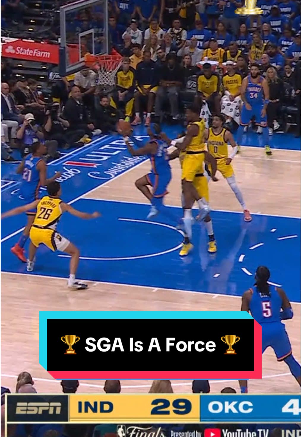 The way SGA weaves through for the bucket is so tough 🙂‍↕️ 