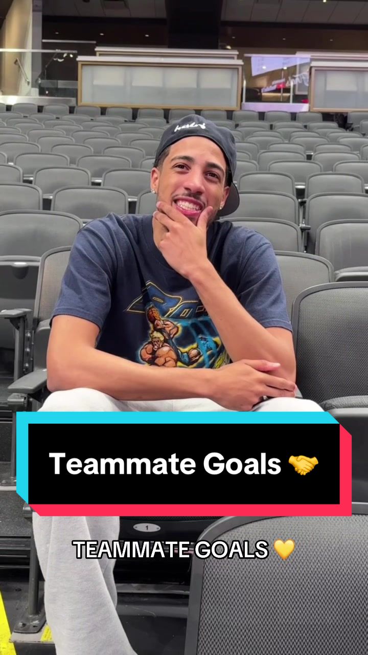 There’s a reason James Johnson is always waiting by for his point guard Tyrese Haliburton to walk off the court… 🐺 