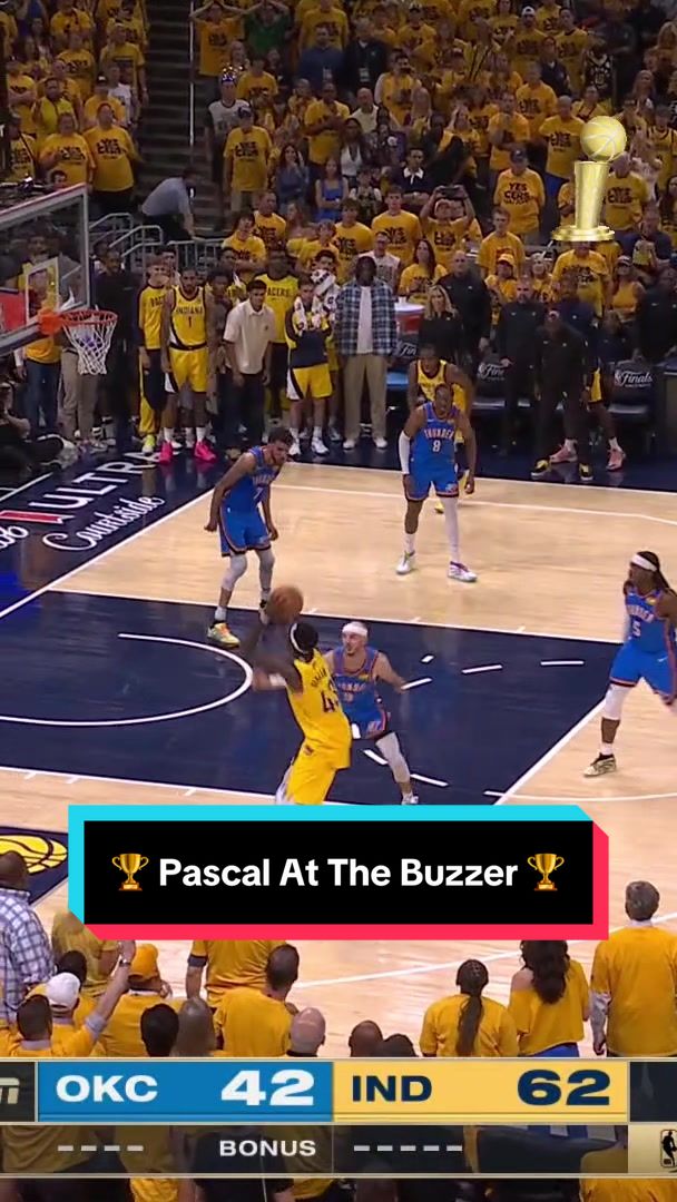 The Pacers end the half on a 30-9 run 😱 
