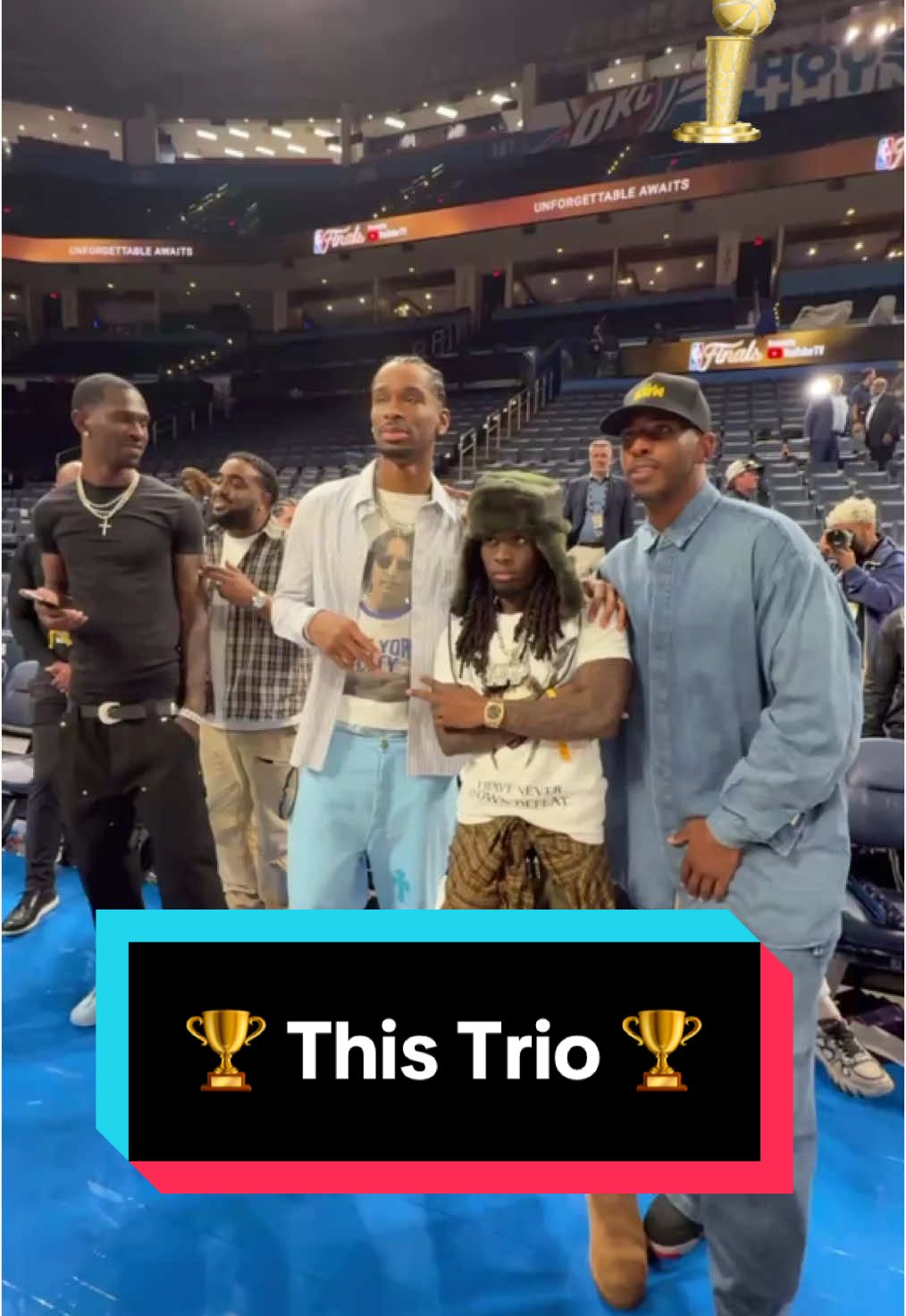 What a trio for Game 2 📸 