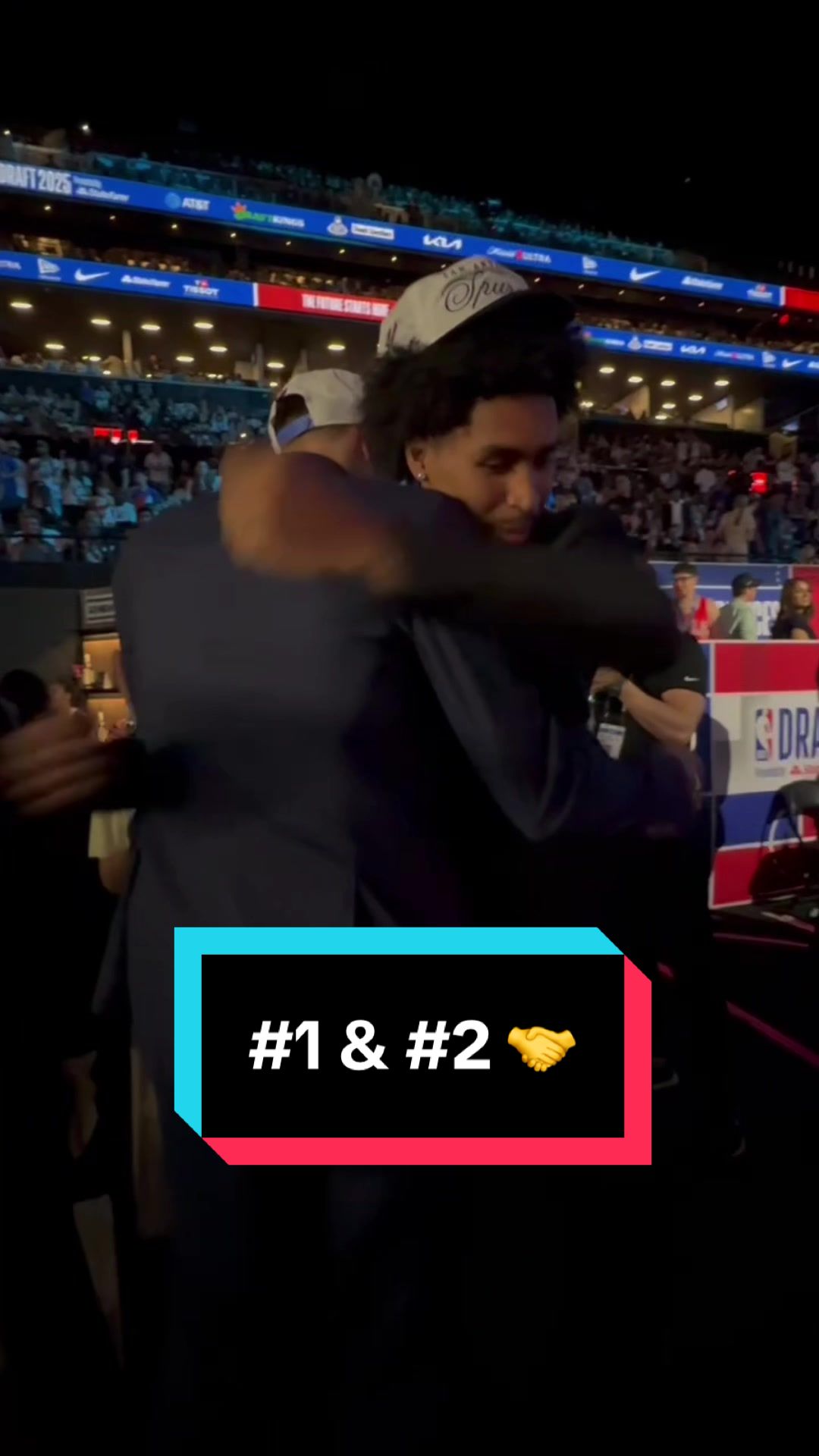 Cooper Flagg and Dylan Harper embrace for the first time after hearing their names called… and they’ll be in the same state! 👏🥹 