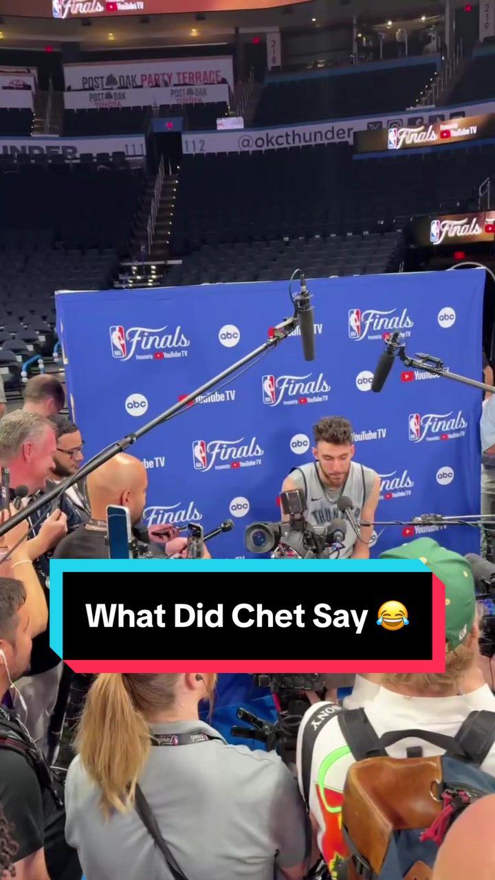 Cason wanted to get the real scoop 😂 