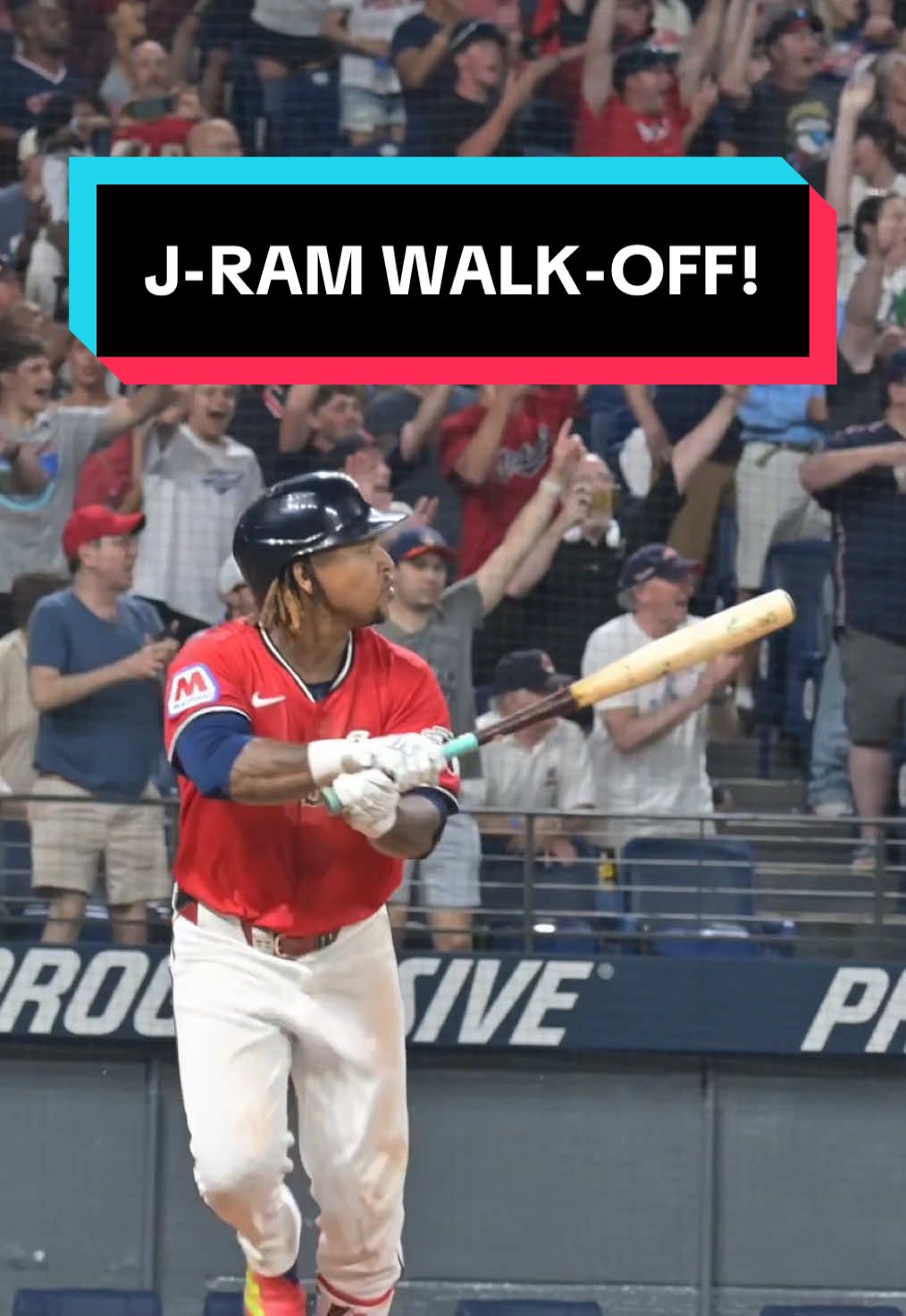 Cleveland gets on their feet for José Ramírez’s 
