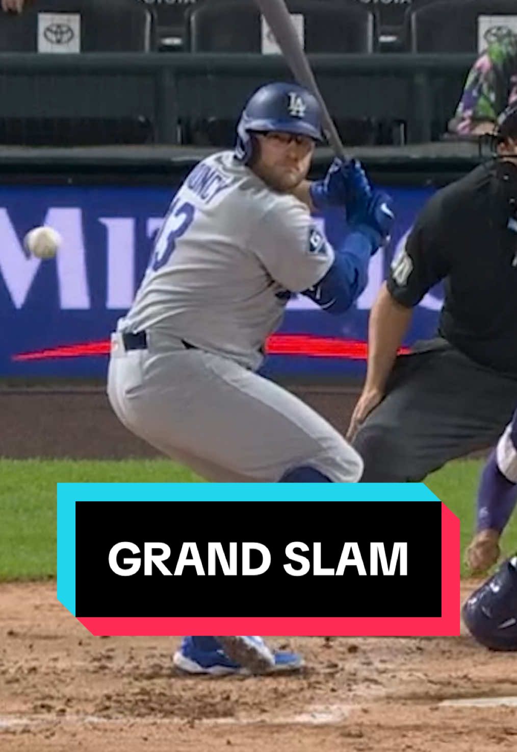 Max Muncy’s 2nd grand slam in 3 GAMES!!! 🤯 