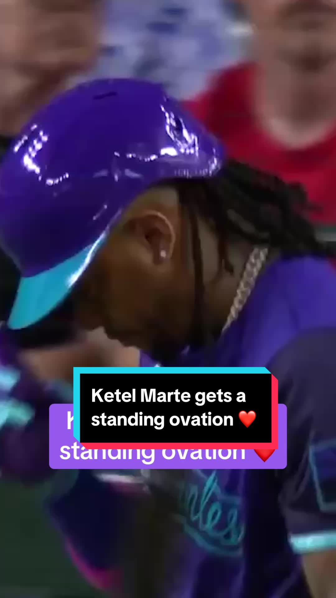 The @Arizona Diamondbacks faithful show Ketel Marte some love 💜 