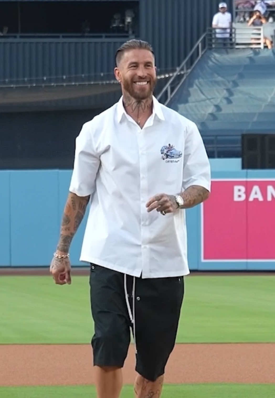 Sergio Ramos in the house for a first pitch! 