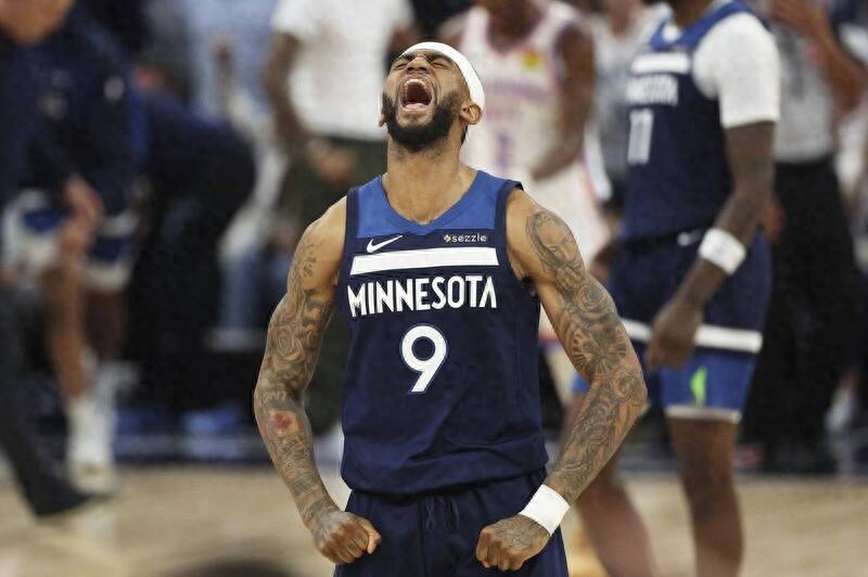 Walker, currently playing for the NBA&#39;s Timberwolves, will join the Hawks next season under a 4-year, $62 million contract.