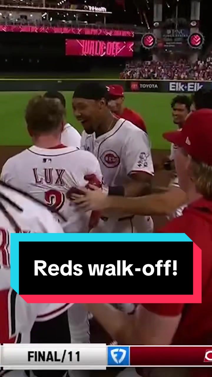 Gavin Lux plays walk-off hero! 
