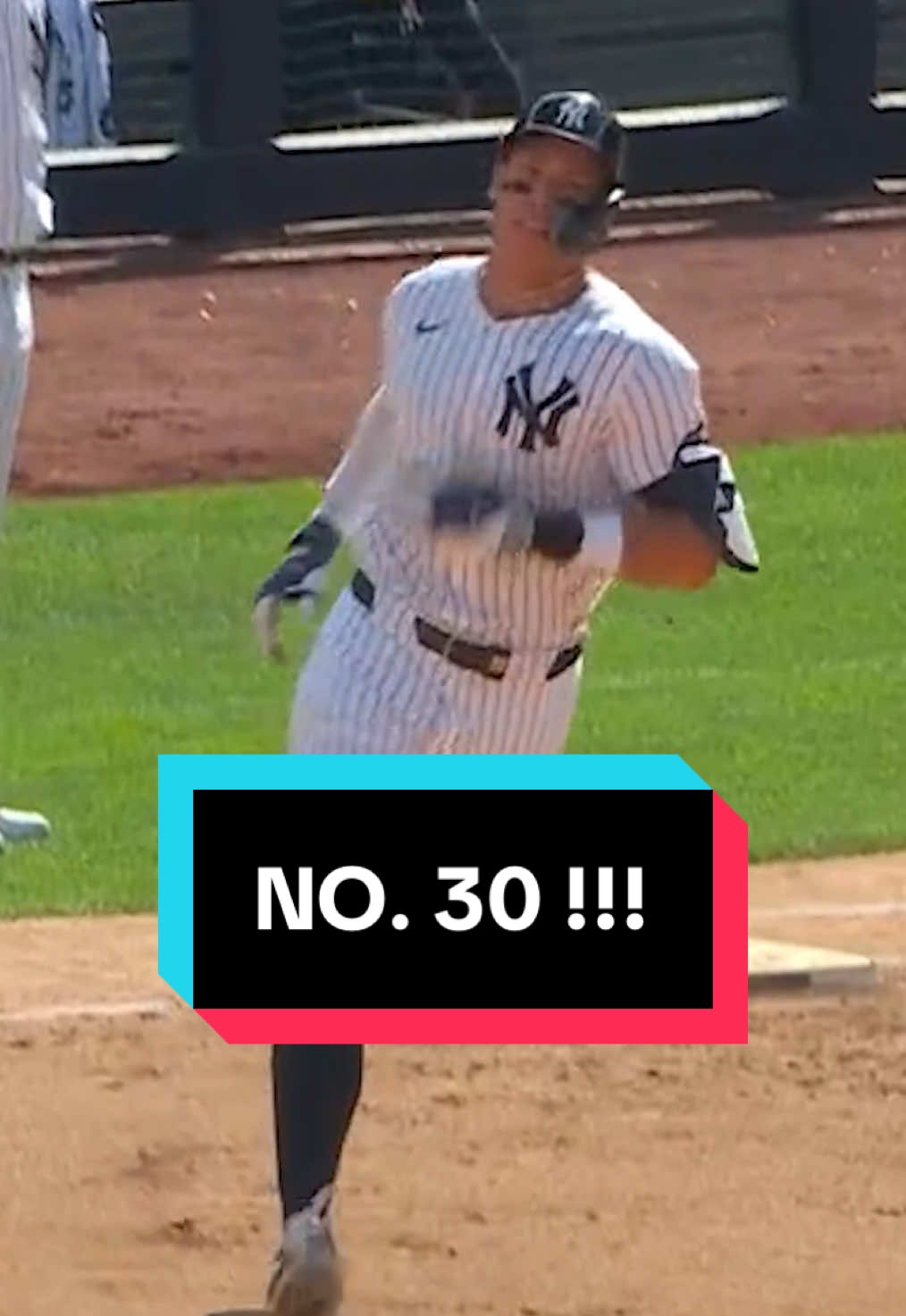 HIS 2ND OF THE GAME! 👨‍⚖️ 