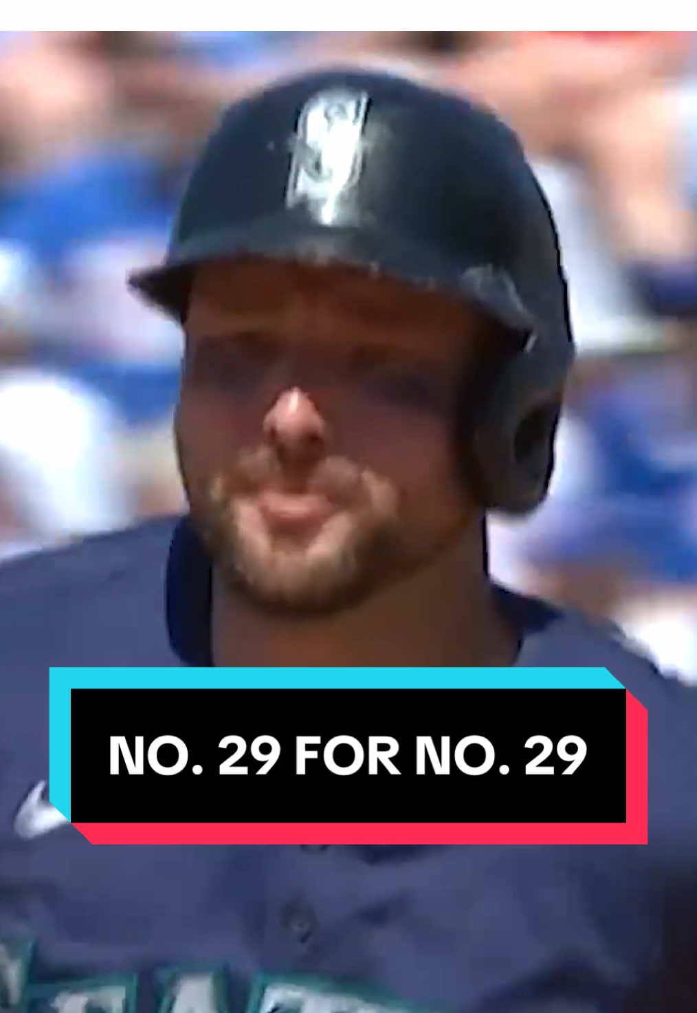 Cal Raleigh has passed Johnny Bench for the most home runs by a catcher before the All-Star break 🤩 