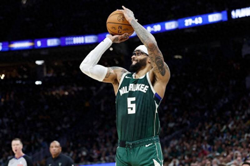 Shooter Trent extends his stay with the NBA&#39;s Milwaukee Bucks, having tied Ray Allen&#39;s franchise record for most three-pointers in a playoff game.
